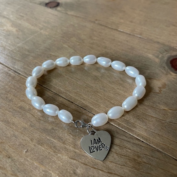 Helzberg I Am Loved Pearl Bracelets - Picture 3 of 4
